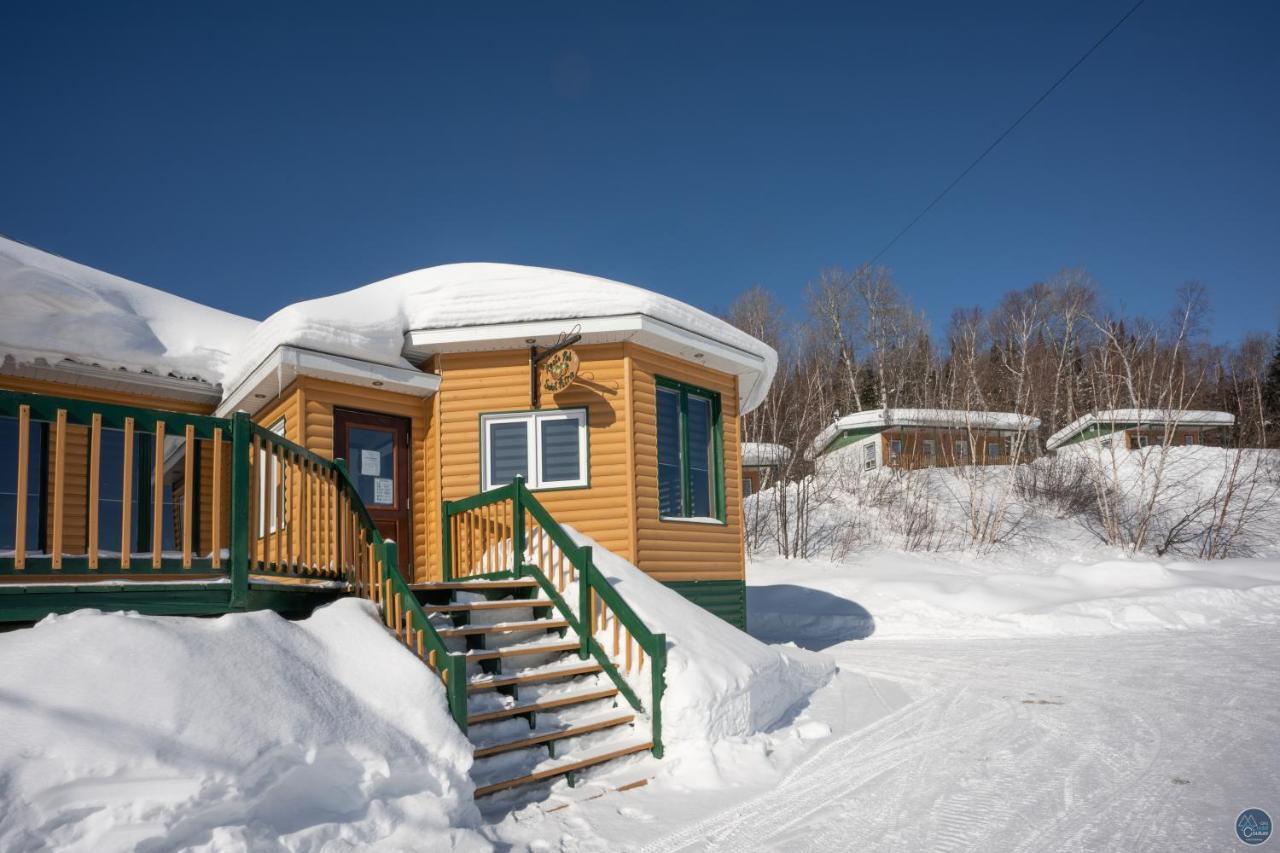 Auberge Eva Lac-Bouchette ภายนอก รูปภาพ