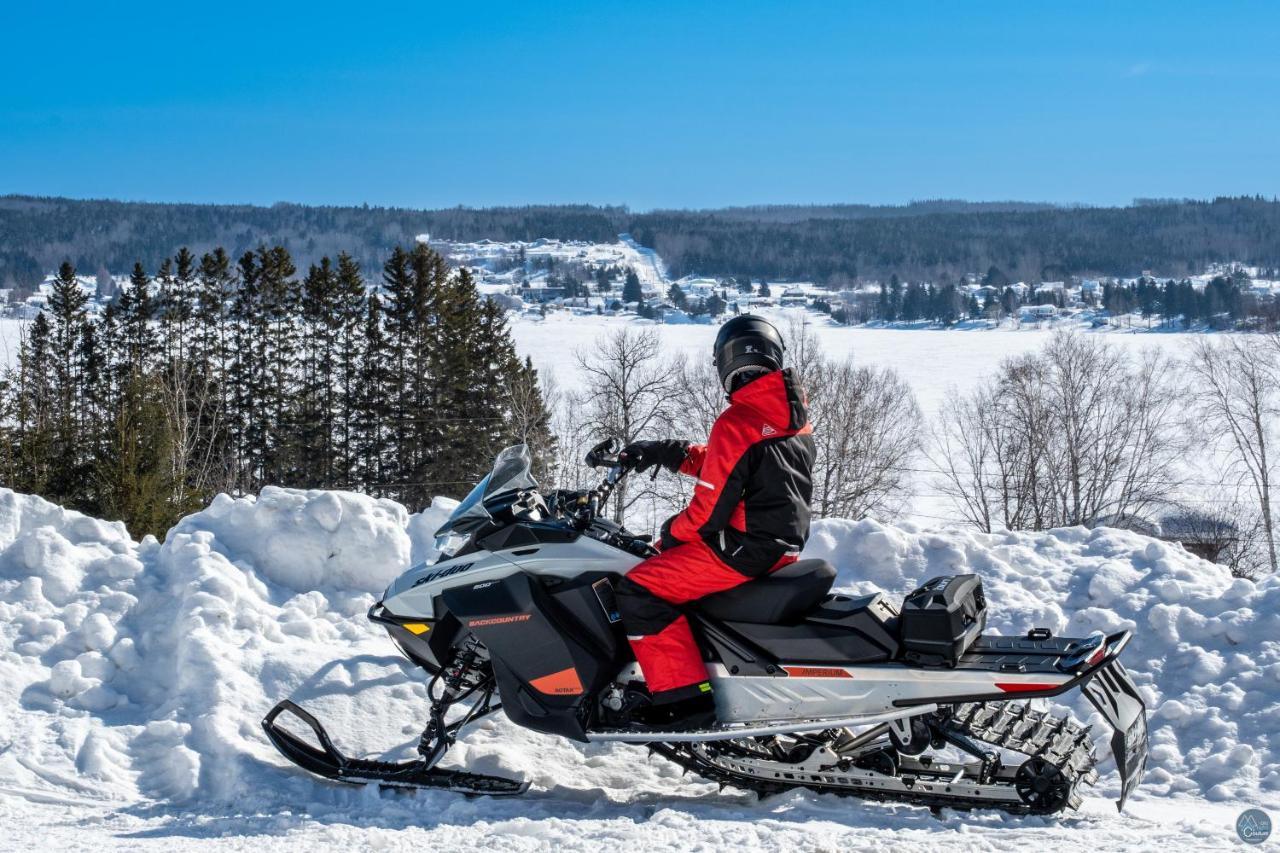 Auberge Eva Lac-Bouchette ภายนอก รูปภาพ