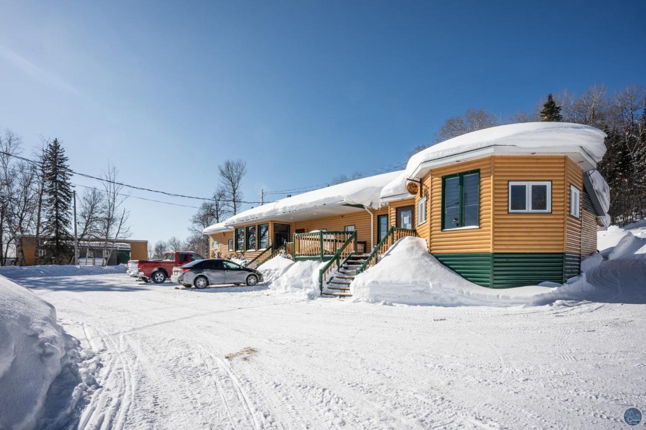 Auberge Eva Lac-Bouchette ภายนอก รูปภาพ
