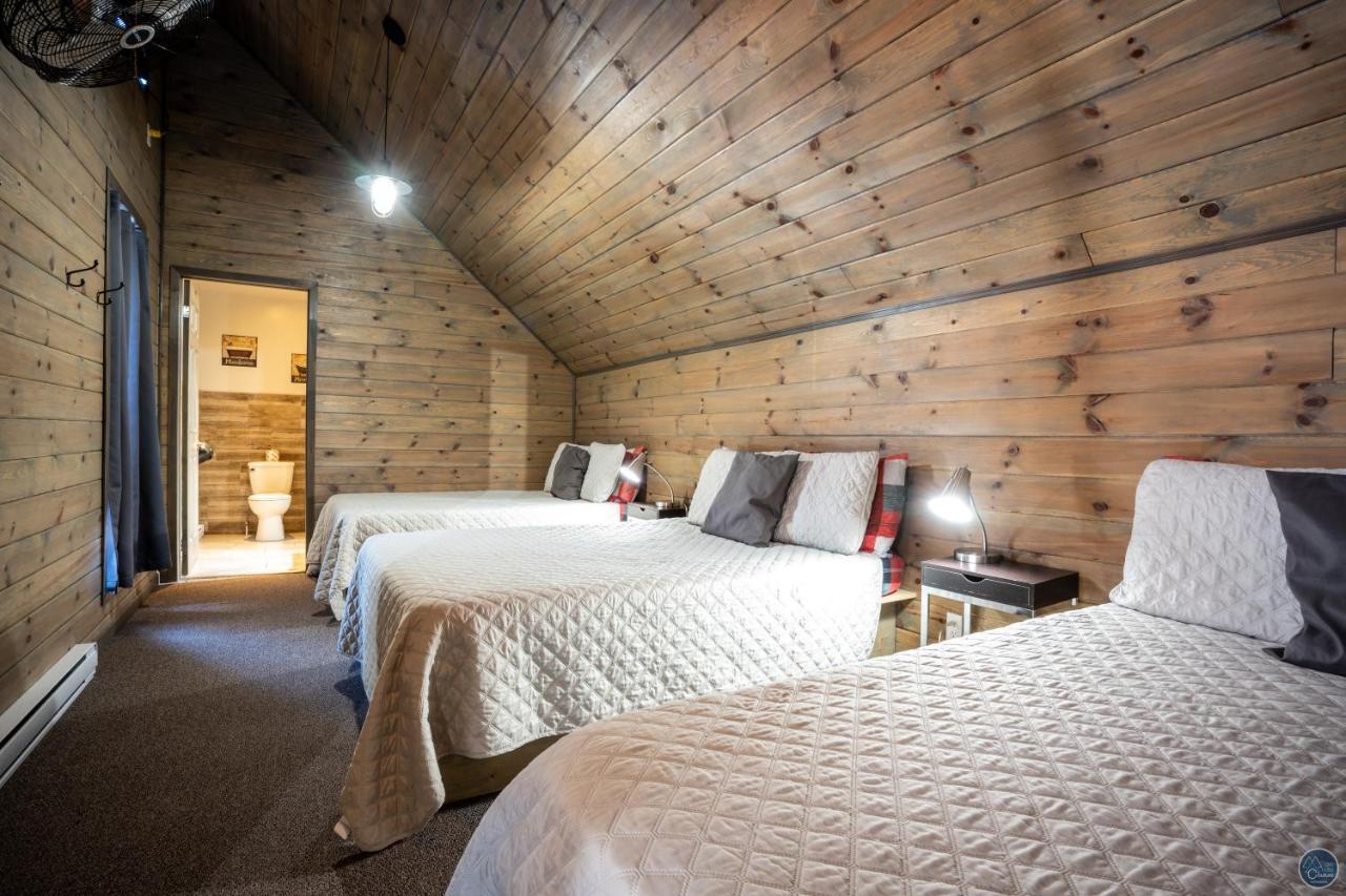 Auberge Eva Lac-Bouchette ภายนอก รูปภาพ