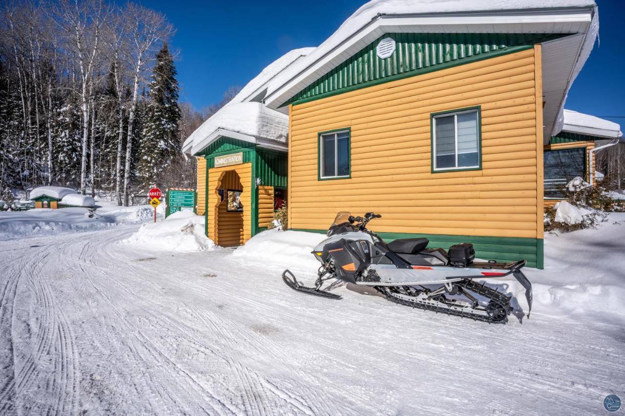 Auberge Eva Lac-Bouchette ภายนอก รูปภาพ