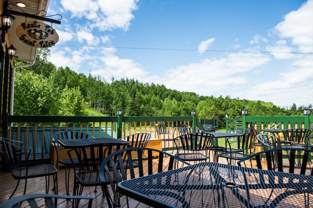 Auberge Eva Lac-Bouchette ภายนอก รูปภาพ